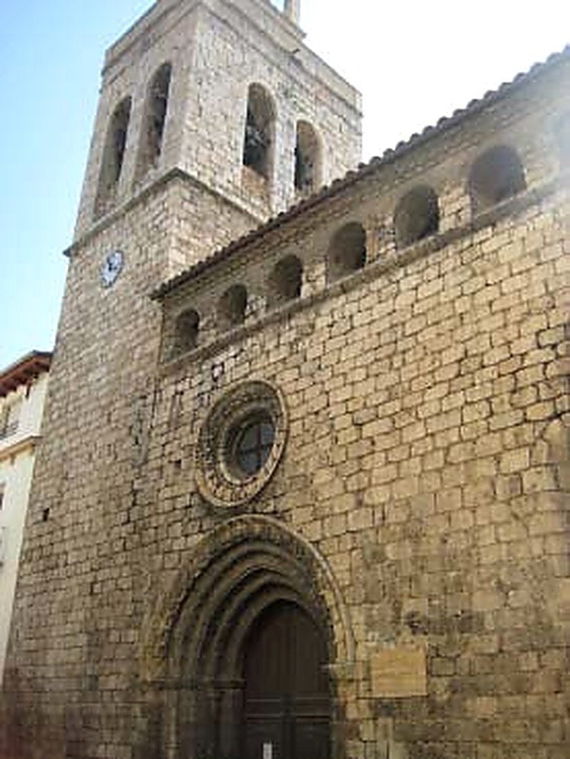 Vista general exterior de Santa Maria d'Organyà