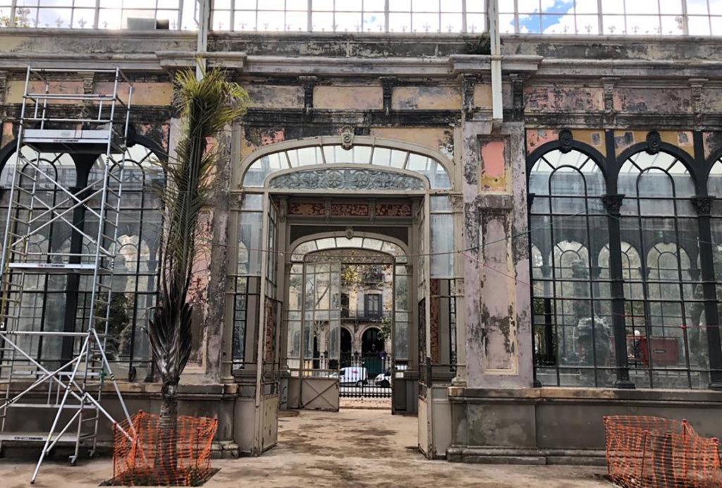 Hivernacle del Parc de la Ciutadella abans de la restauració